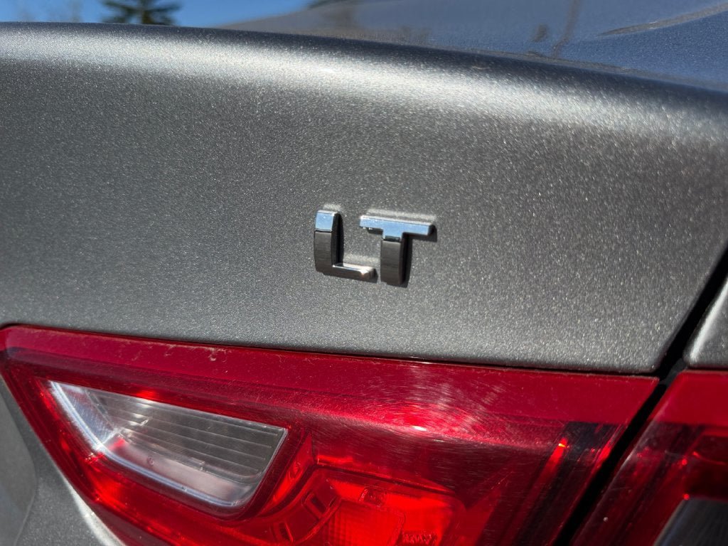 Used 2024 Chevrolet Malibu LT FWD image 35