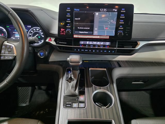 Used 2024 Toyota Sienna Limited AWD/4WD image 20