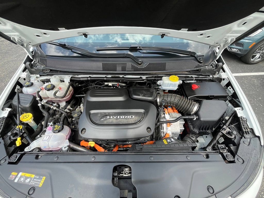 Used 2023 Chrysler Pacifica Touring-L FWD image 27