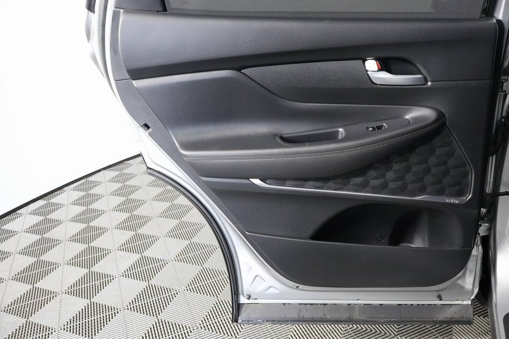 Used 2020 Hyundai Santa Fe SEL FWD image 13