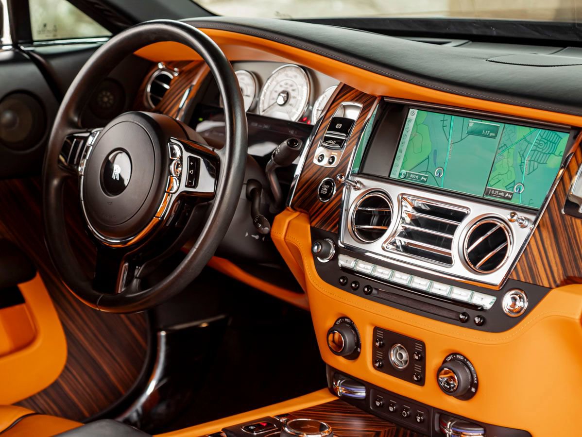 Used 2016 Rolls-Royce Dawn image 16