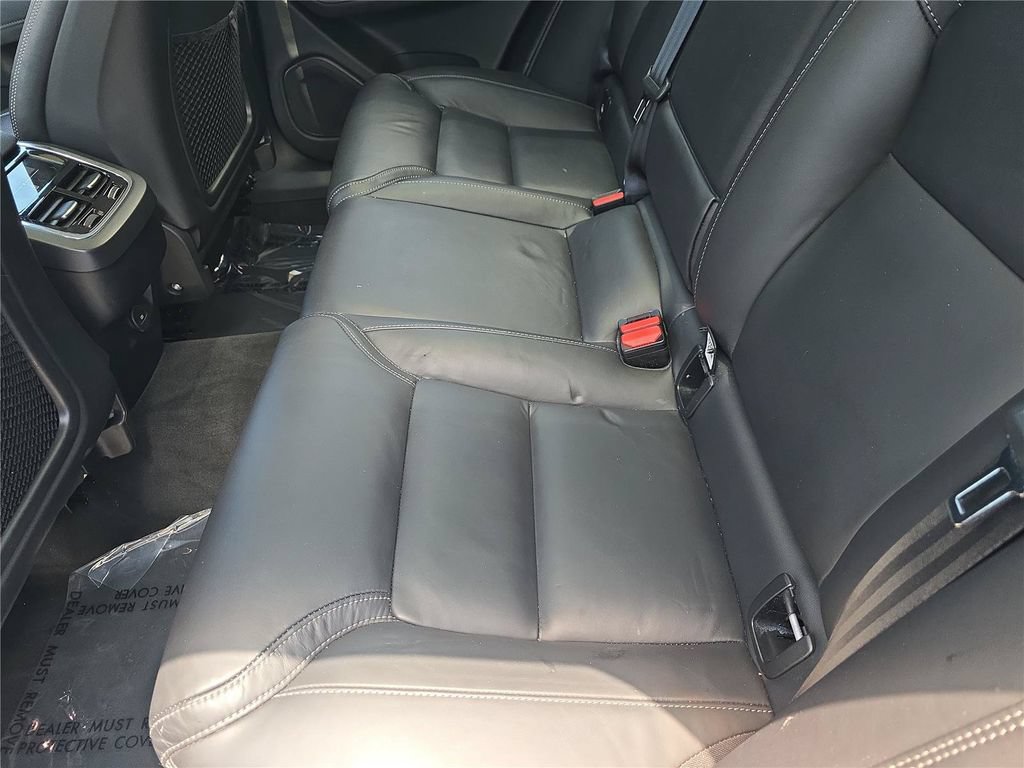 Used 2021 Volvo XC60 T5 Inscription w/ Advanced Package FWD image 16