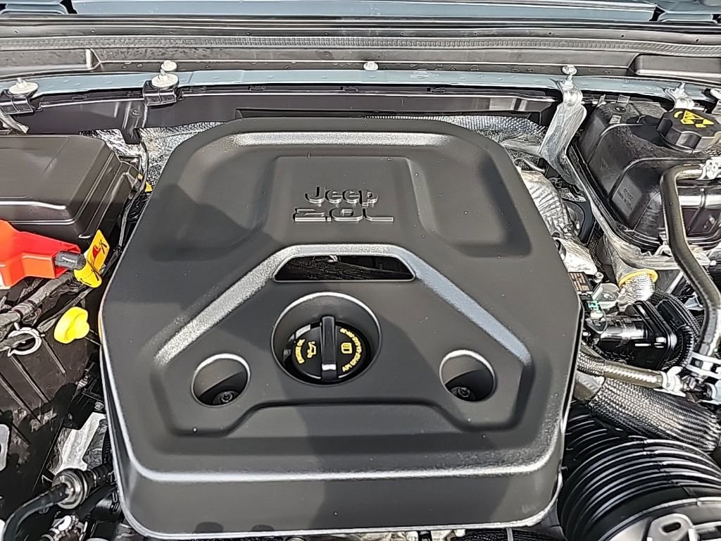 Certified 2025 Jeep Wrangler Unlimited Sahara image 34