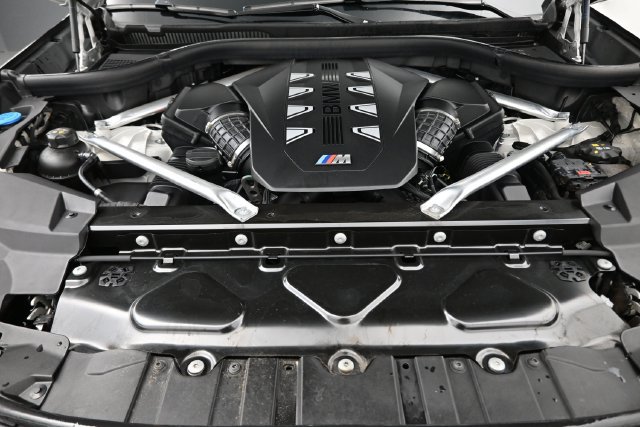 Used 2025 BMW X5 M60i AWD/4WD image 23