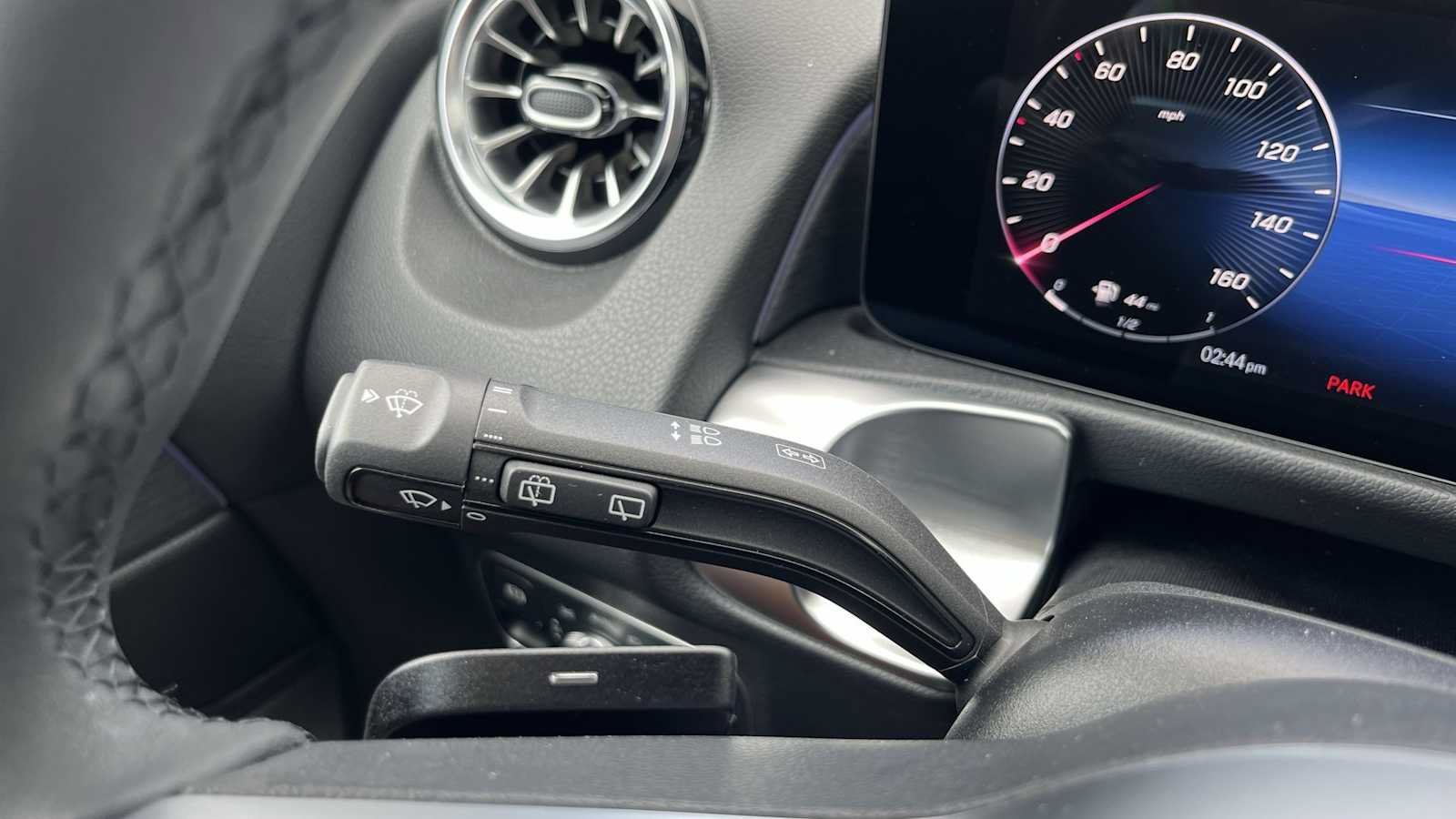 New 2026 Mercedes-Benz GLB 250 4MATIC image 43