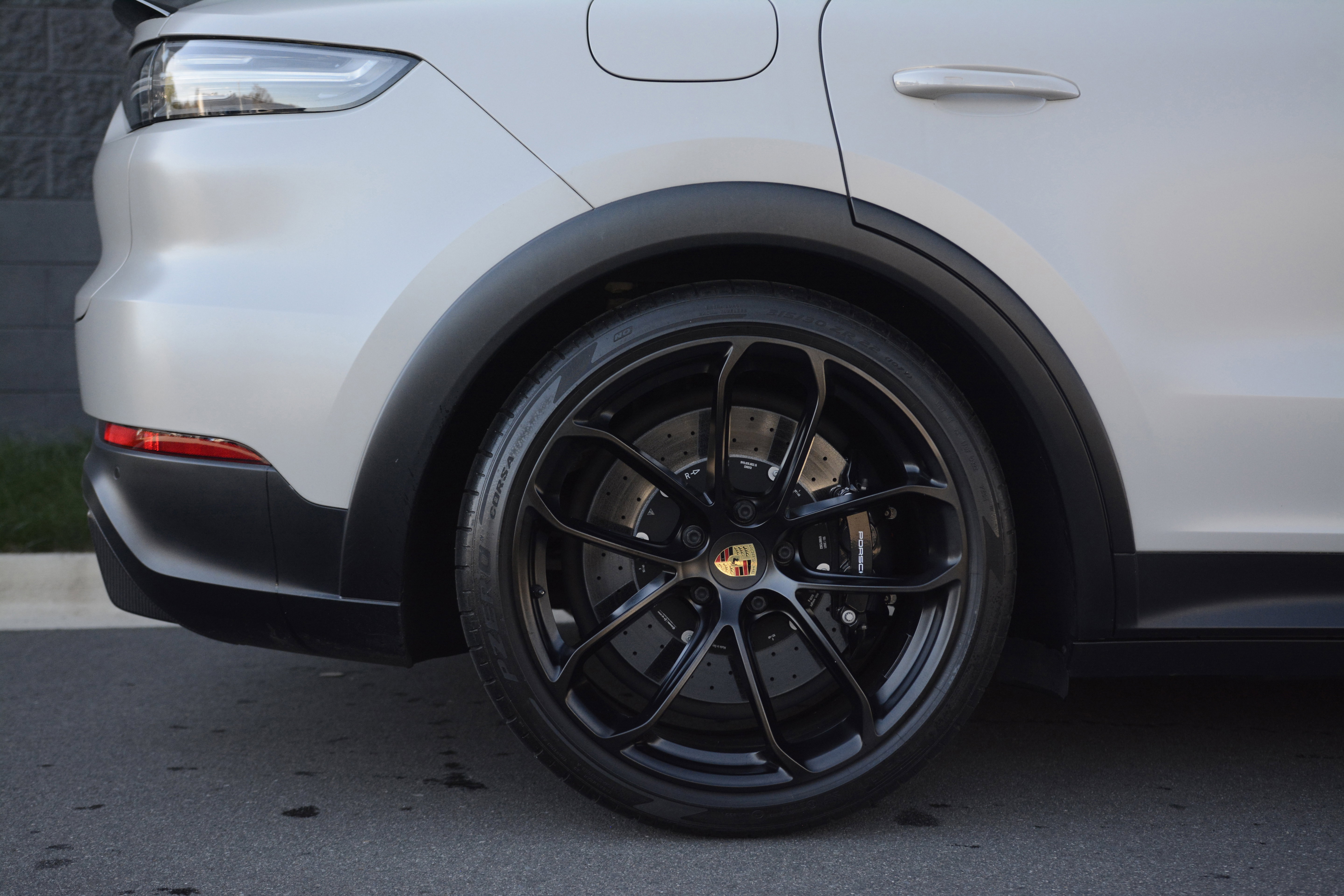 Certified 2022 Porsche Cayenne Turbo GT image 44