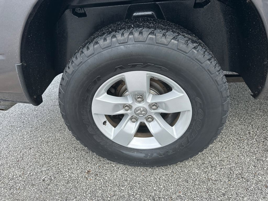 Used 2017 RAM 1500 Classic SLT image 30