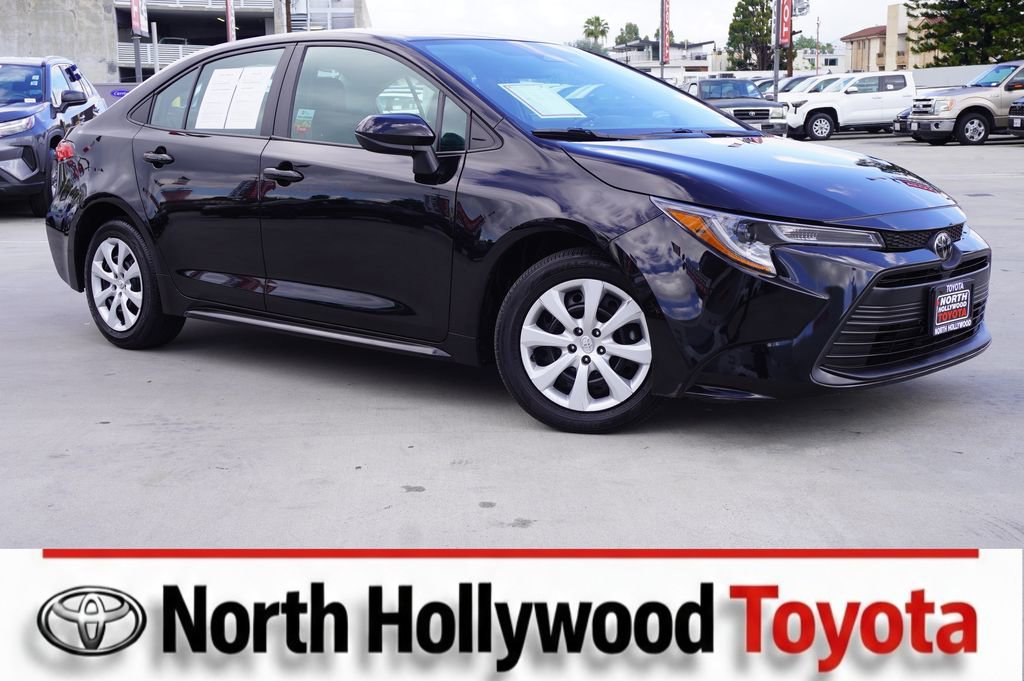 Certified 2024 Toyota Corolla LE image 1