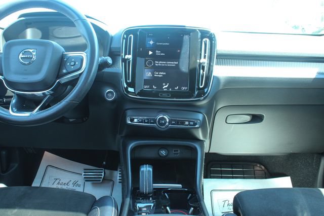 Used 2021 Volvo XC40 T5 R-Design w/ Advanced Package AWD/4WD image 18