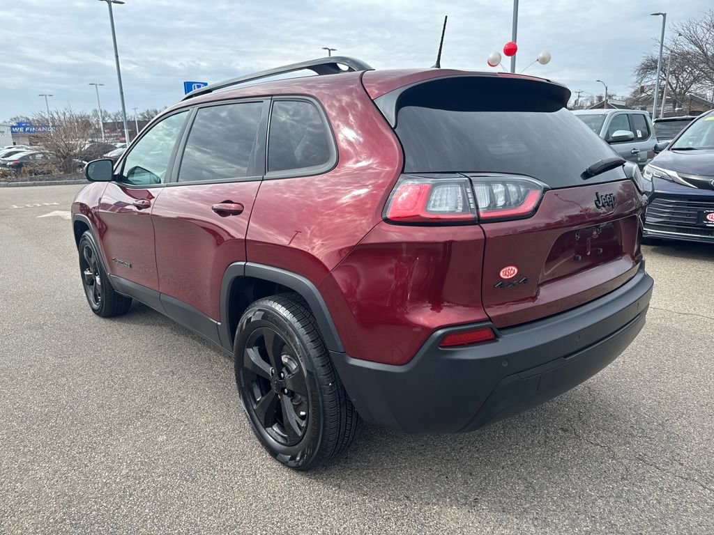 Used 2019 Jeep Cherokee Latitude Plus AWD/4WD image 5