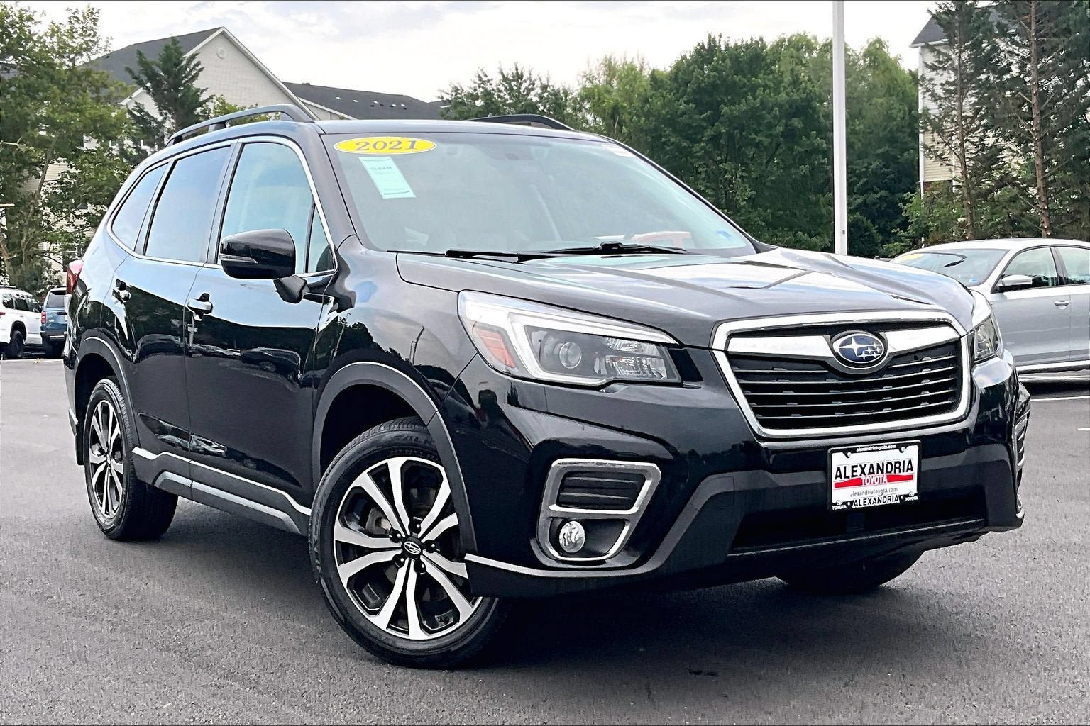 Used 2021 Subaru Forester Limited AWD/4WD image 2