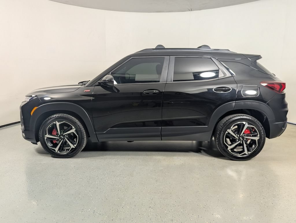 Used 2021 Chevrolet TrailBlazer RS w/ Driver Confidence Package FWD image 4