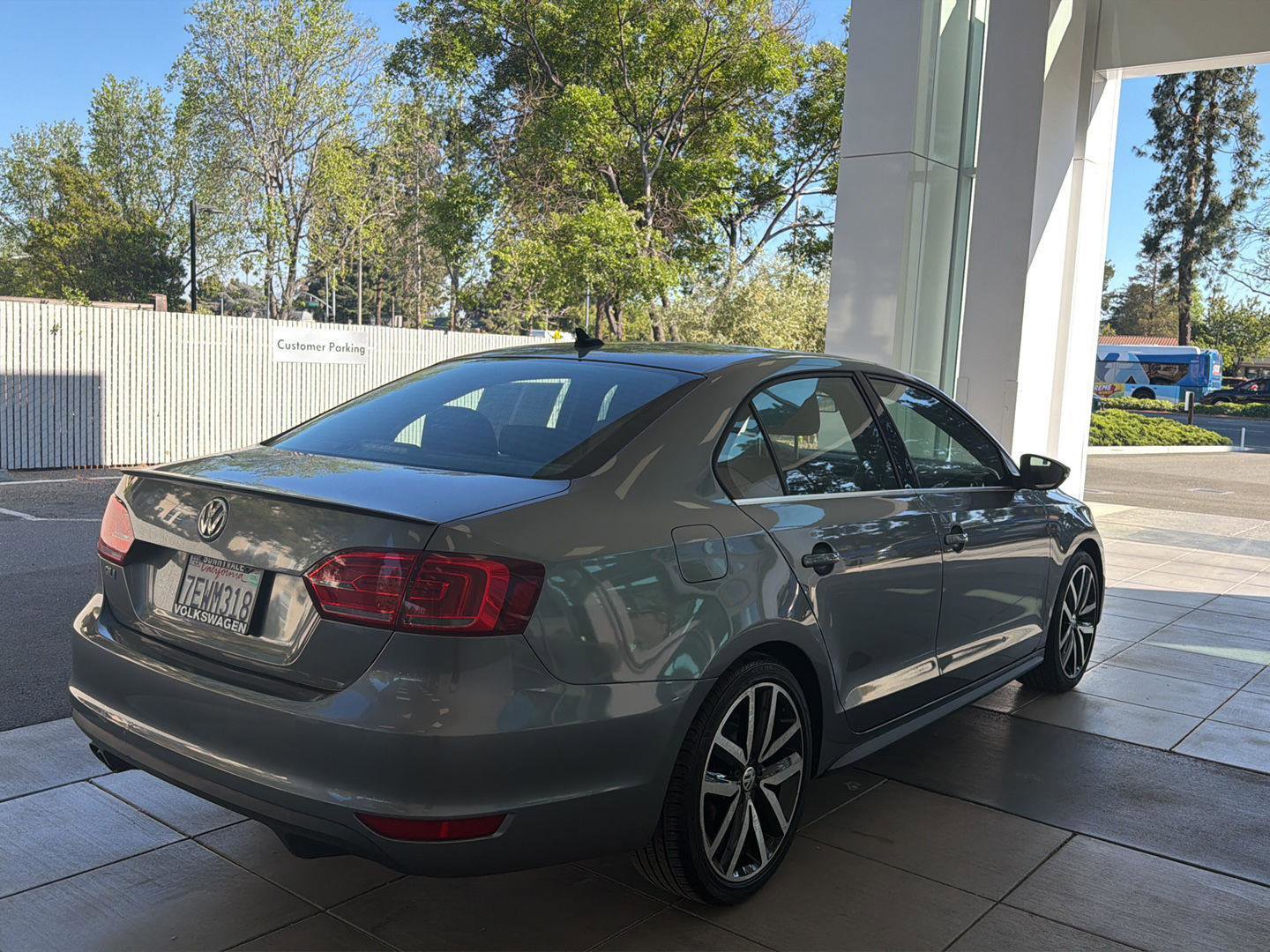 Used 2014 Volkswagen Jetta GLI Autobahn image 5