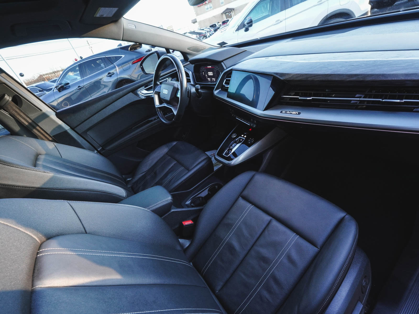 Used 2022 Audi Q4 e-tron Premium Plus image 43