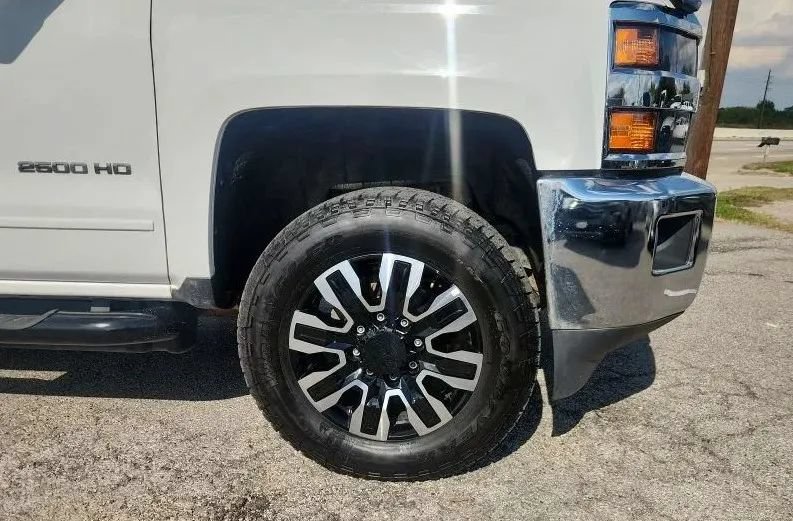 Used 2016 Chevrolet Silverado 2500 LT w/ LT Fleet Convenience Package AWD/4WD image 13