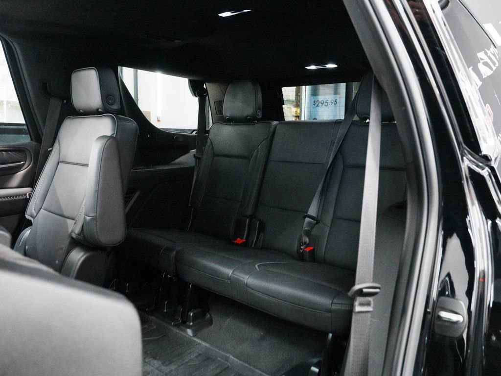 Used 2023 GMC Yukon Denali image 33
