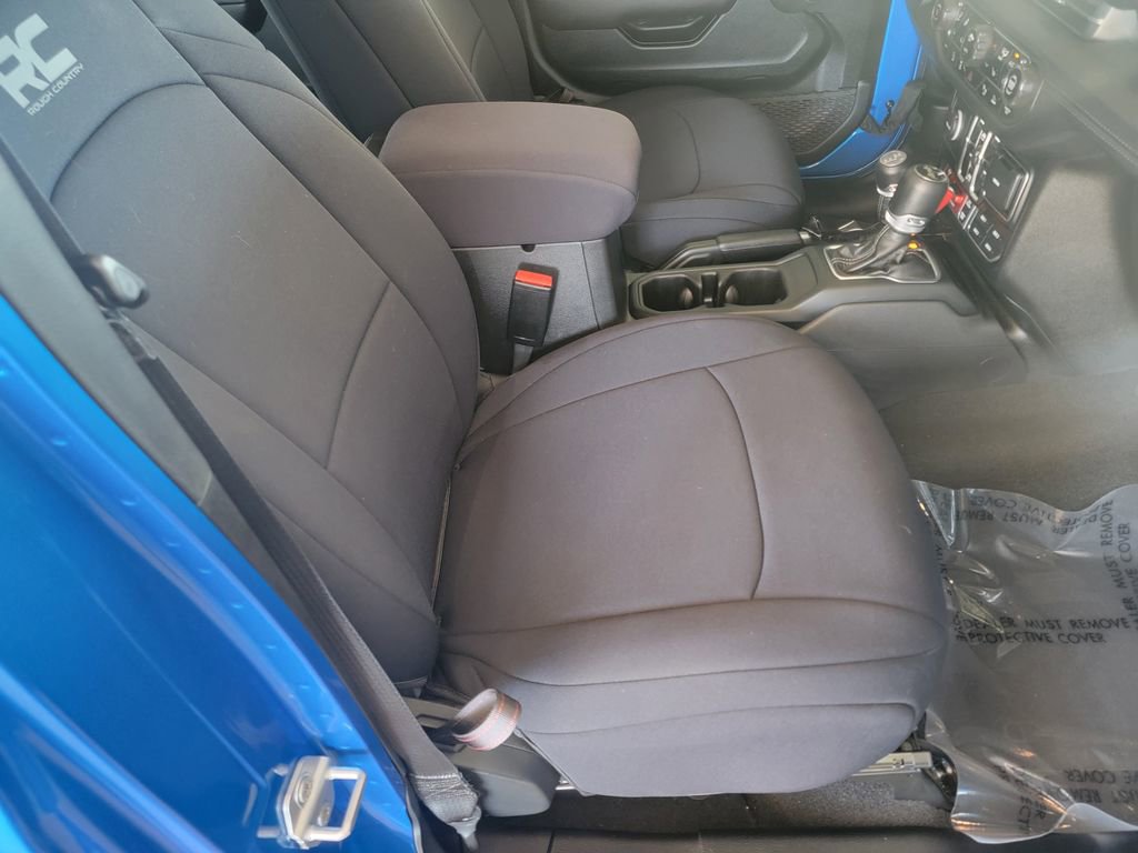 Used 2024 Jeep Wrangler Unlimited Rubicon w/ Technology Group image 15