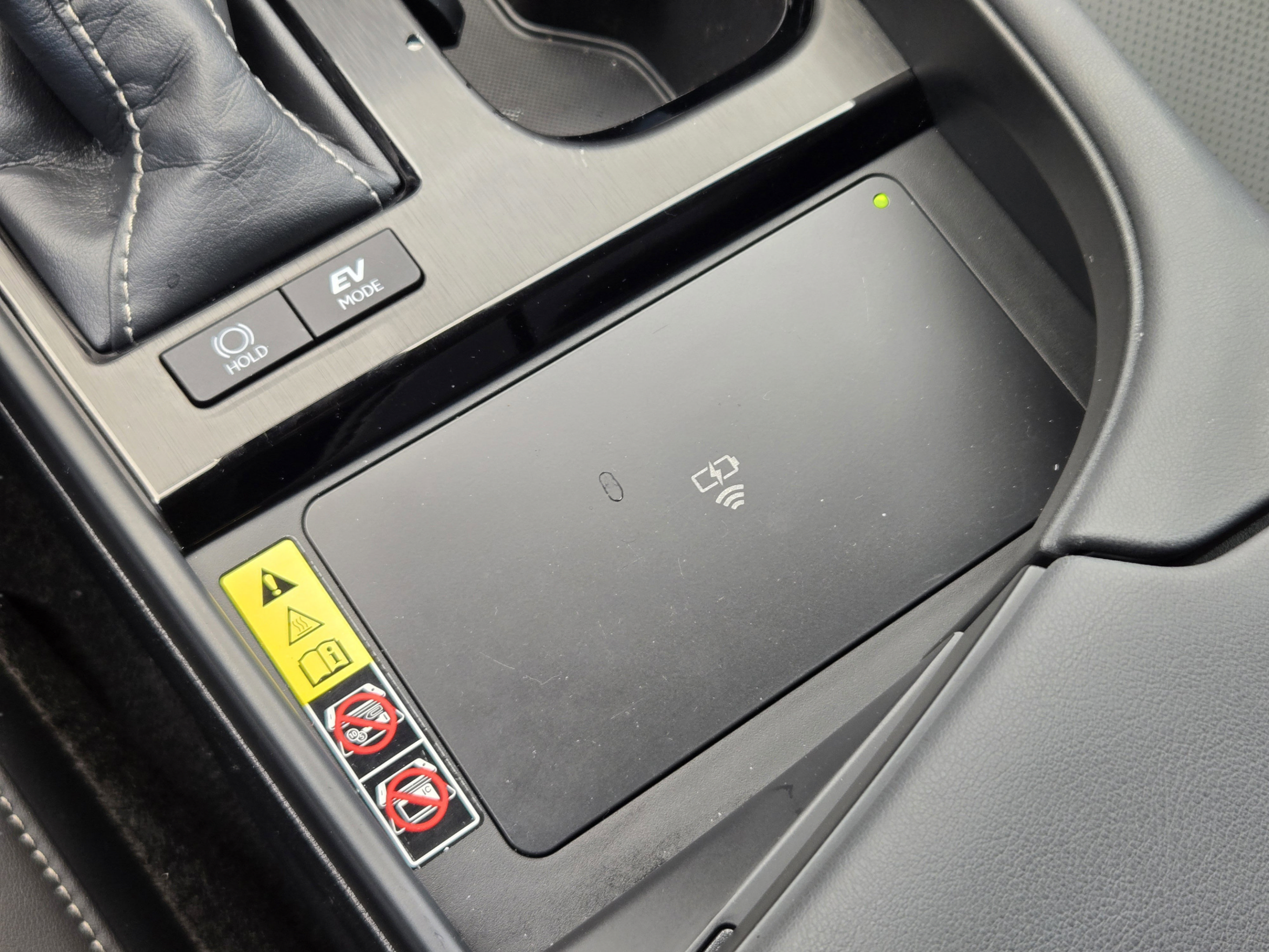 Certified 2024 Lexus ES 300h F Sport w/ Accessory Package (Z2) FWD image 17
