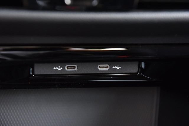 New 2026 Volkswagen GTI SE FWD image 17