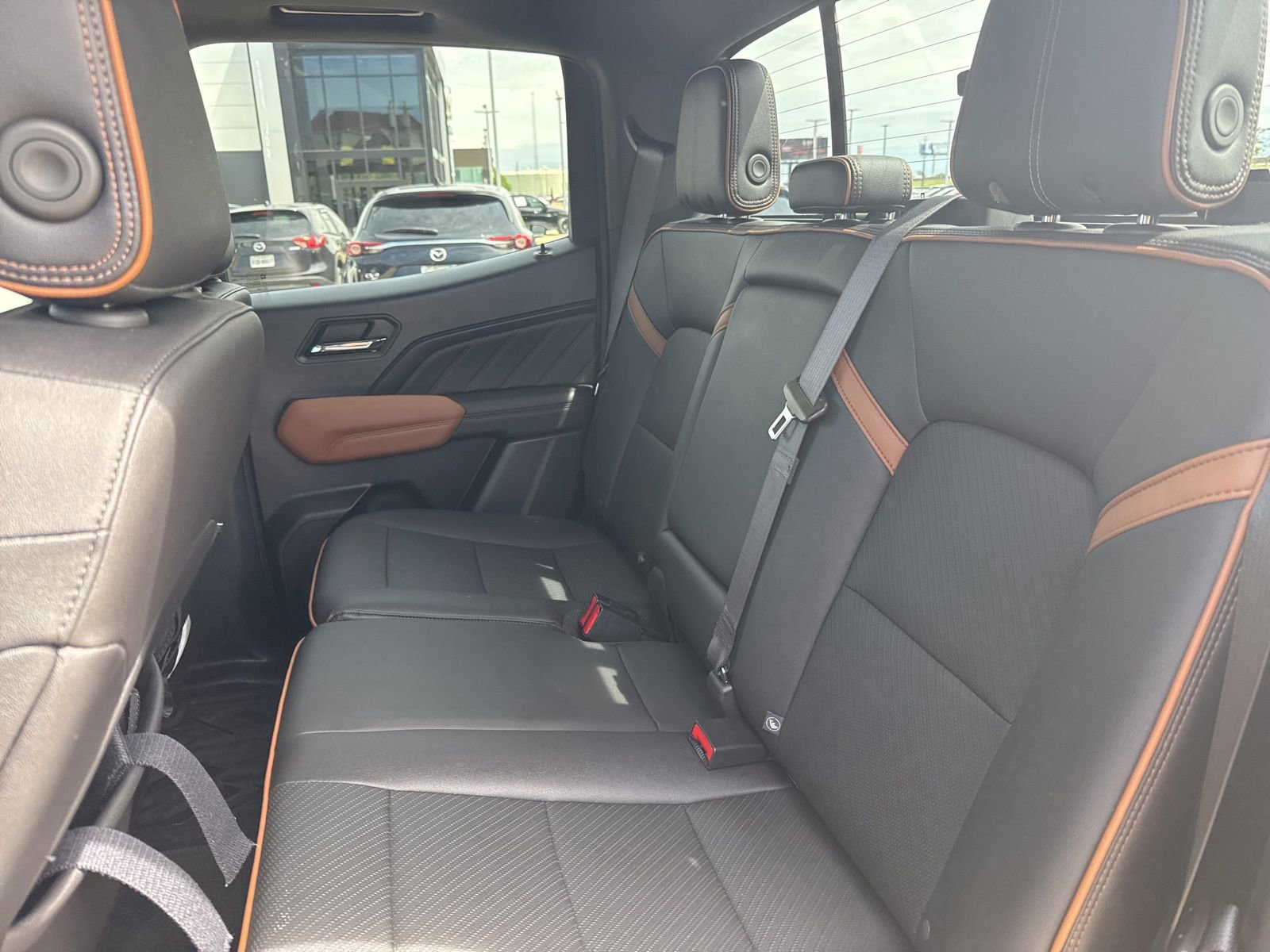 Used 2023 GMC Canyon AT4 w/ AT4 Premium Package image 25