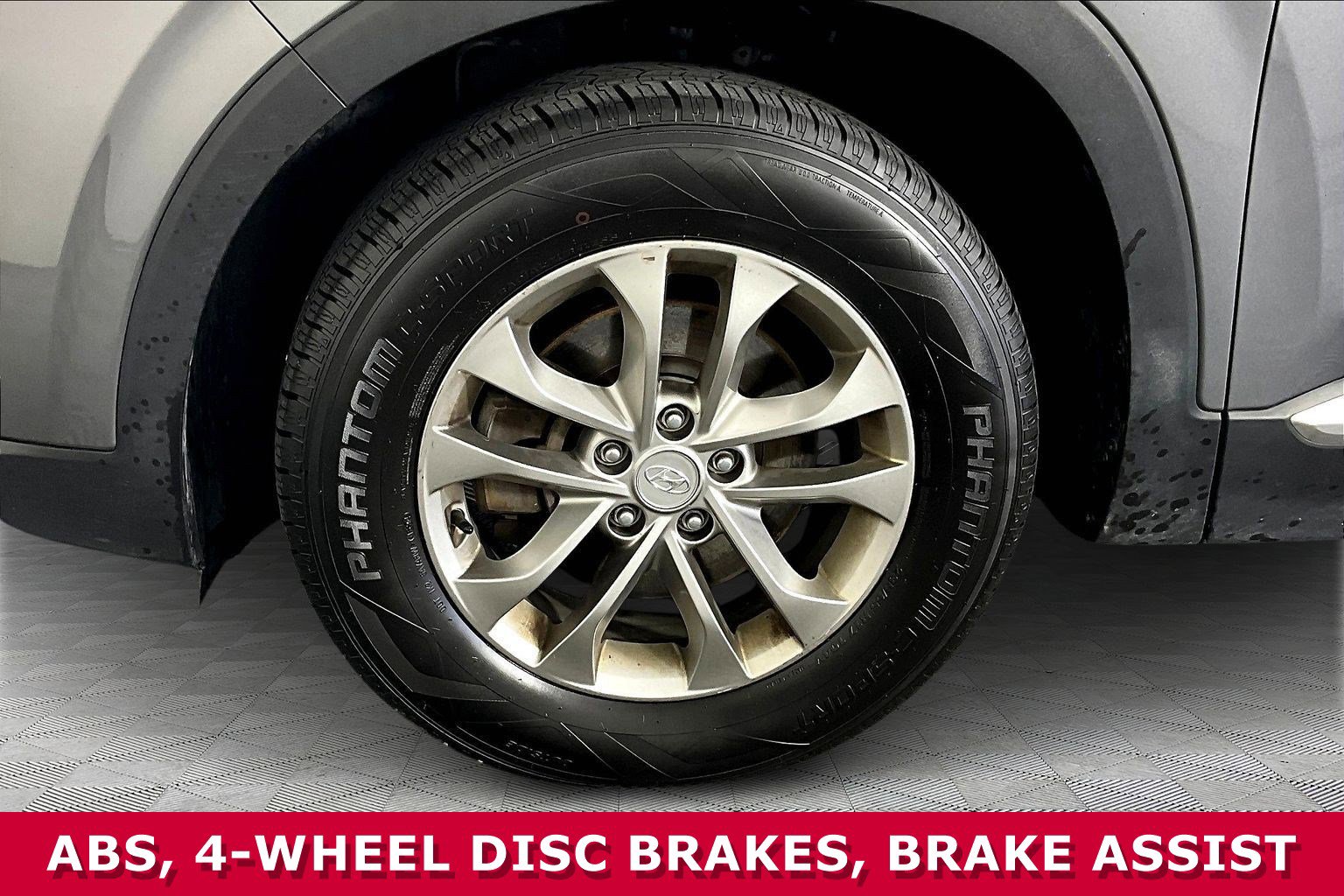 Used 2019 Hyundai Santa Fe SE image 31