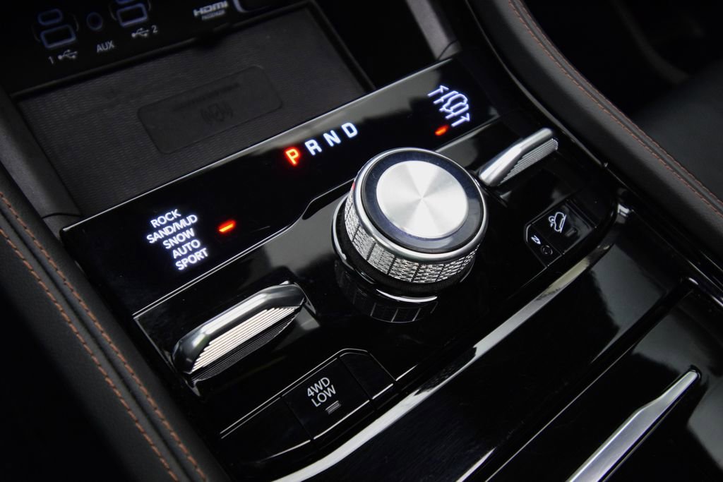 Used 2024 Jeep Grand Cherokee L Summit image 29