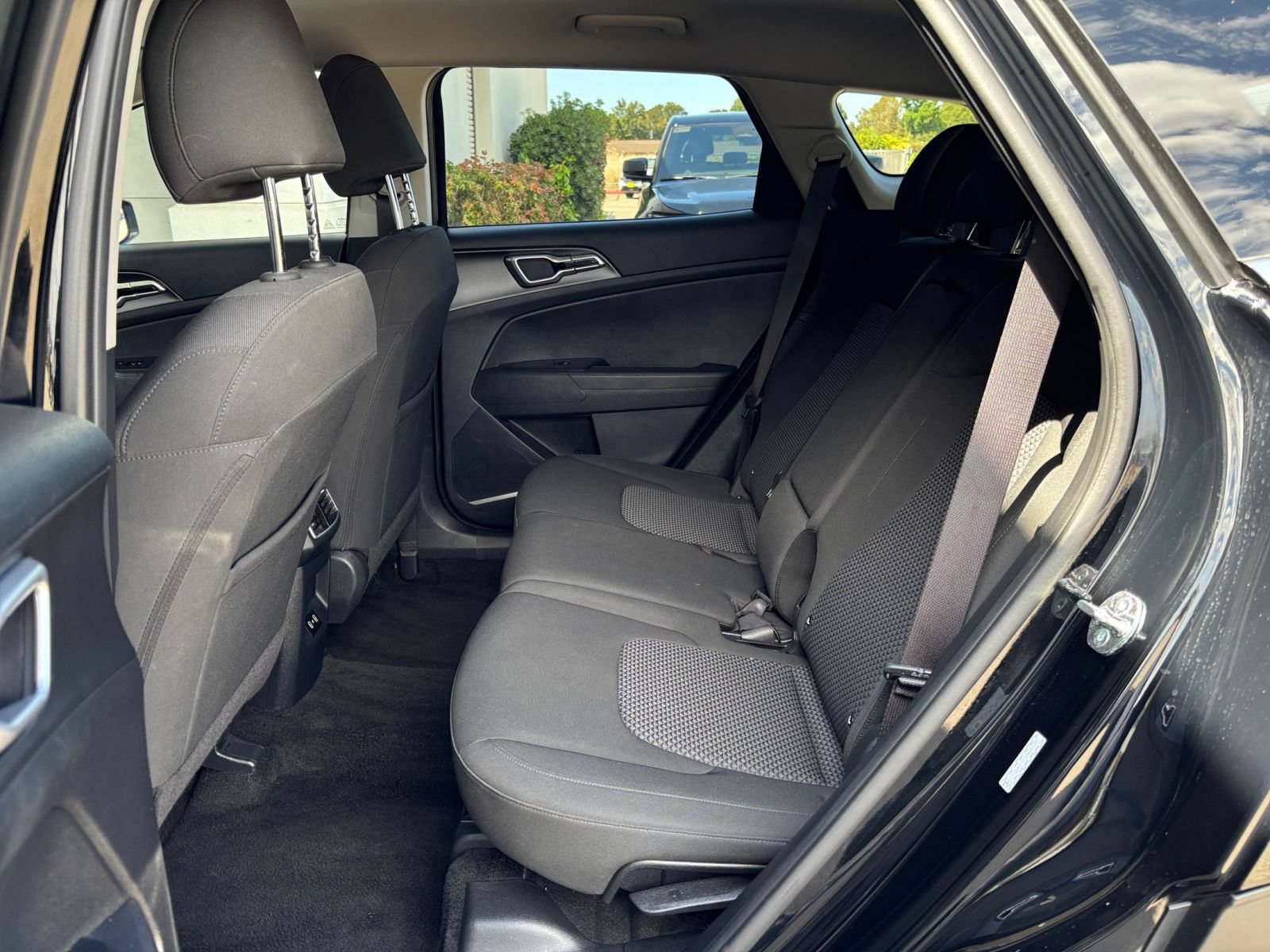 Used 2026 Kia Sportage LX FWD image 25