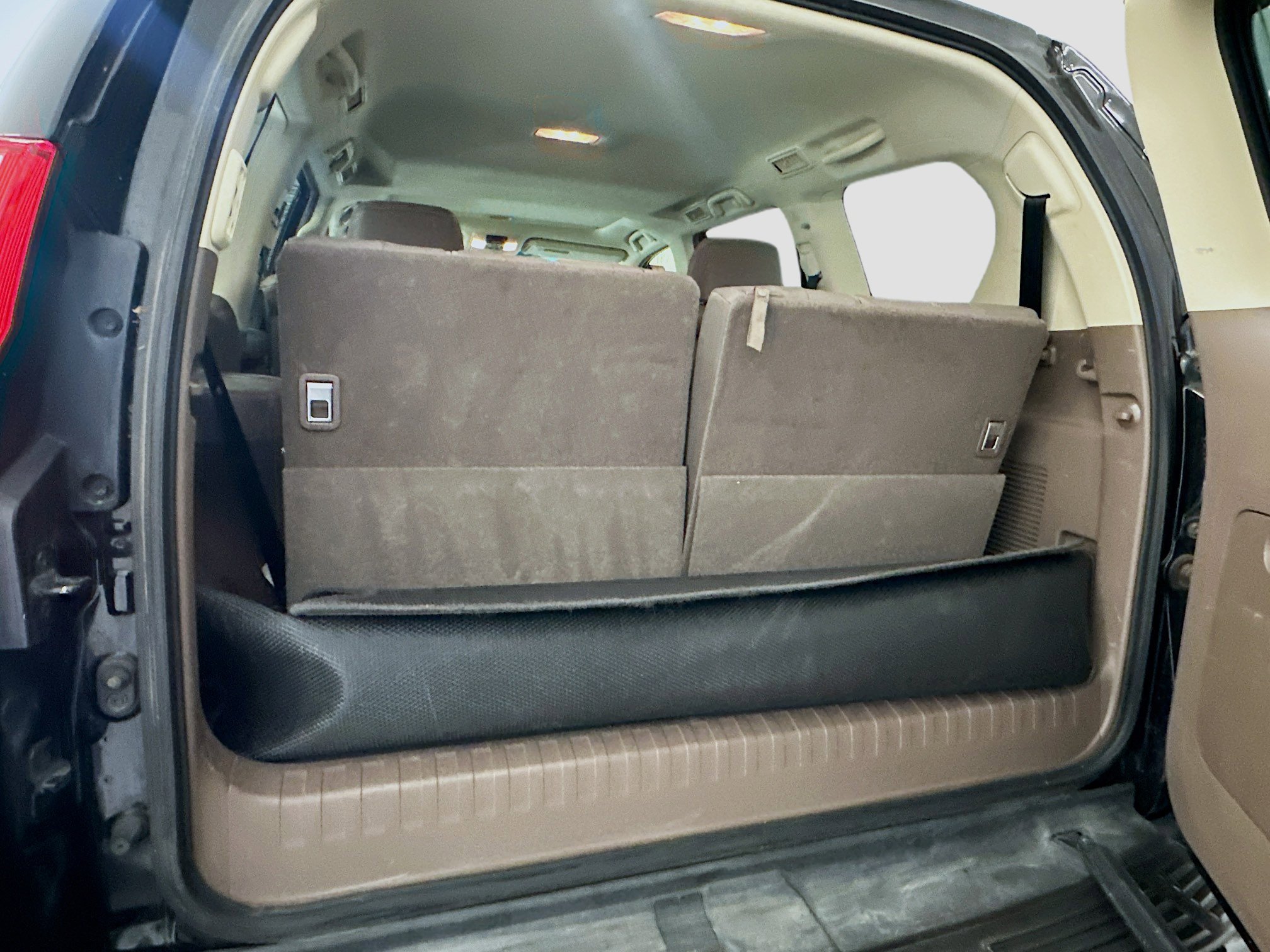 Used 2010 Lexus GX 460 image 32