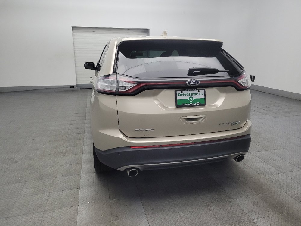 Used 2018 Ford Edge Titanium w/ Technology Package FWD image 6