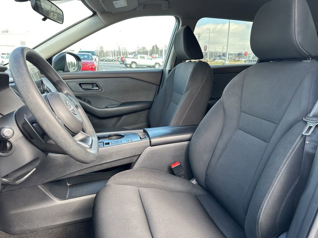 Used 2023 Nissan Rogue S image 21