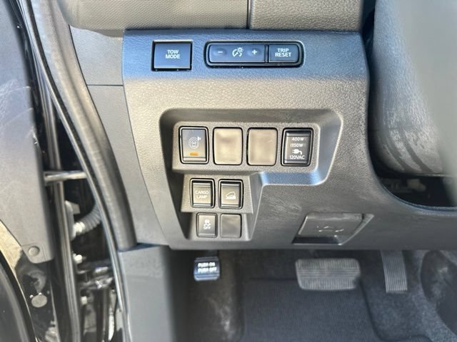 Used 2022 Nissan Frontier SV AWD/4WD image 12