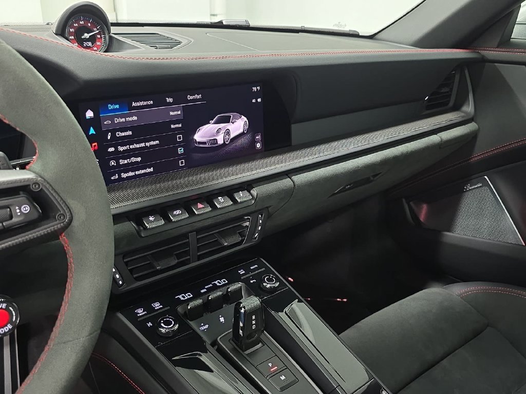 Certified 2025 Porsche 911 Carrera 4 GTS AWD/4WD image 15