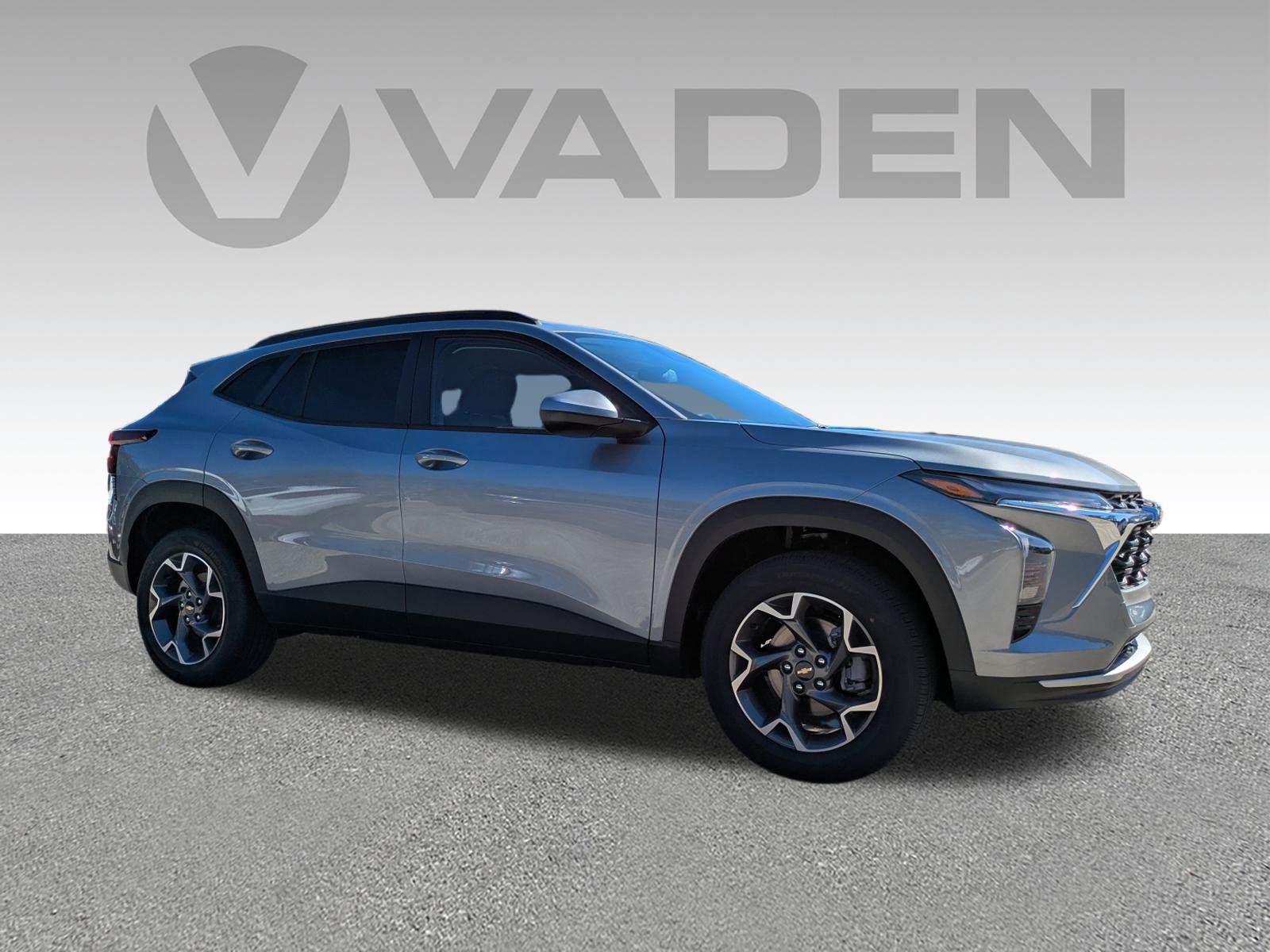 New 2026 Chevrolet Trax LT w/ Driver Confidence Package FWD image 3