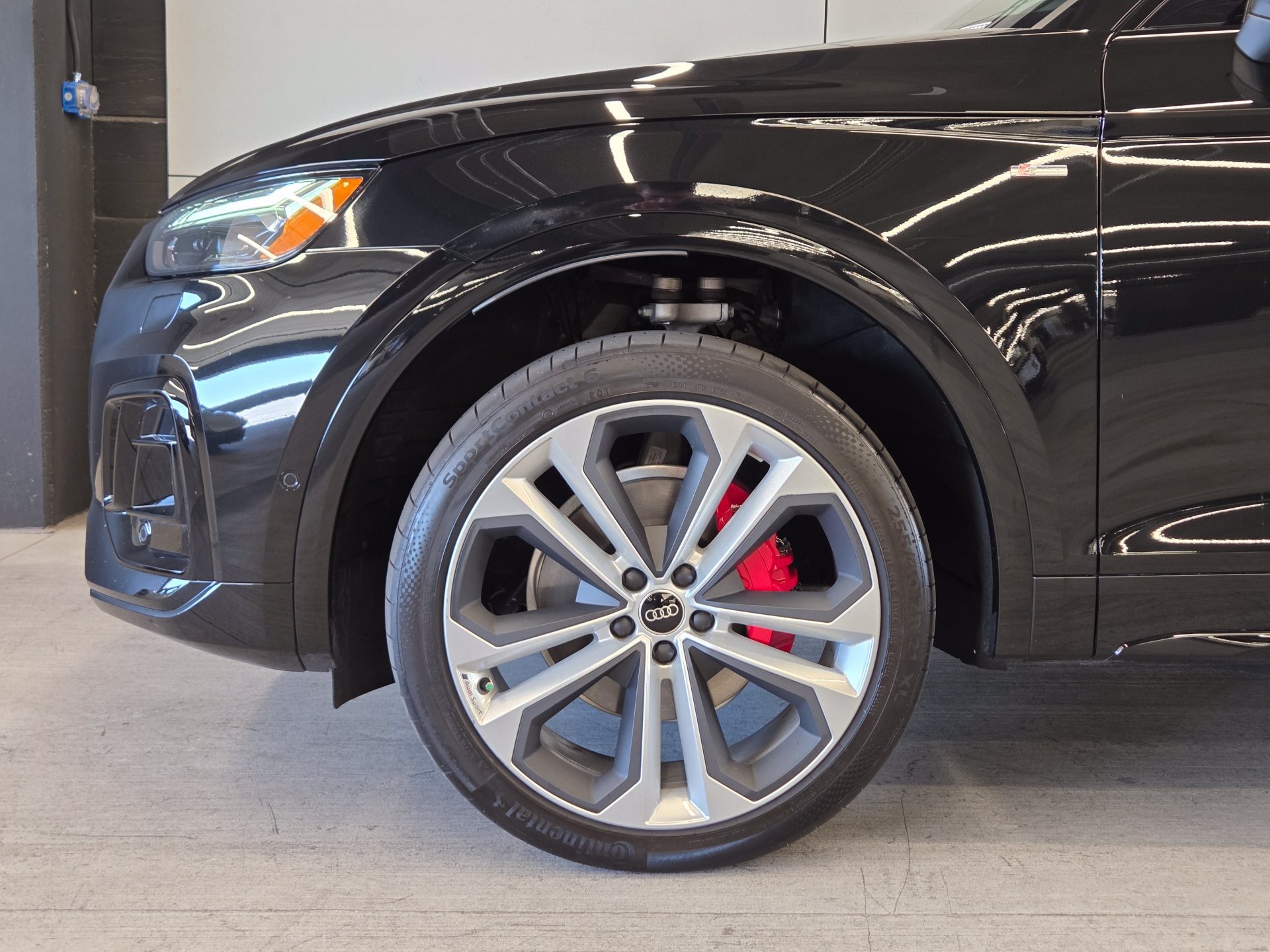 Used 2025 Audi Q5 Prestige w/ Prestige Package AWD/4WD image 9