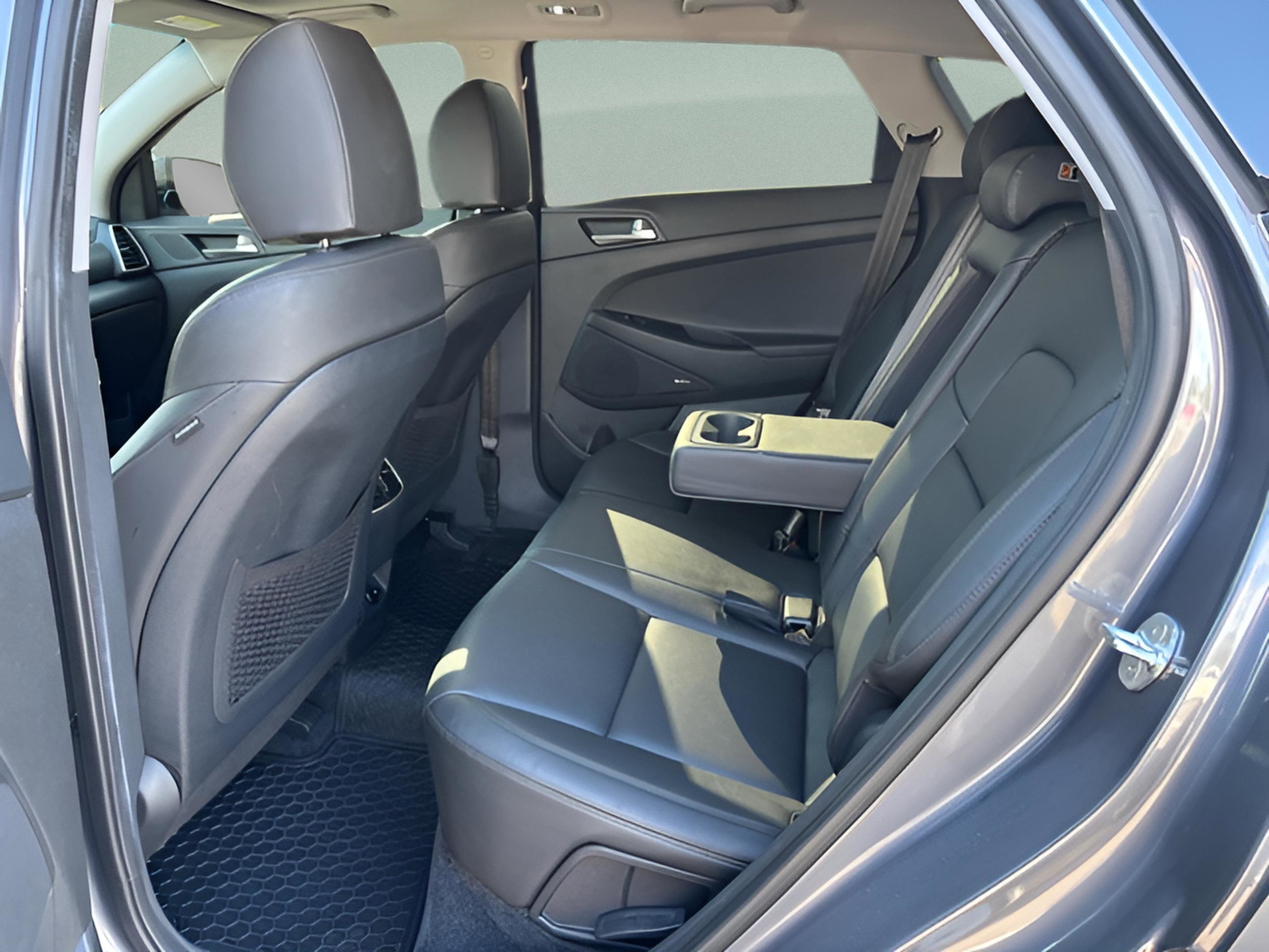 Used 2021 Hyundai Tucson Ultimate w/ Cargo Package image 11