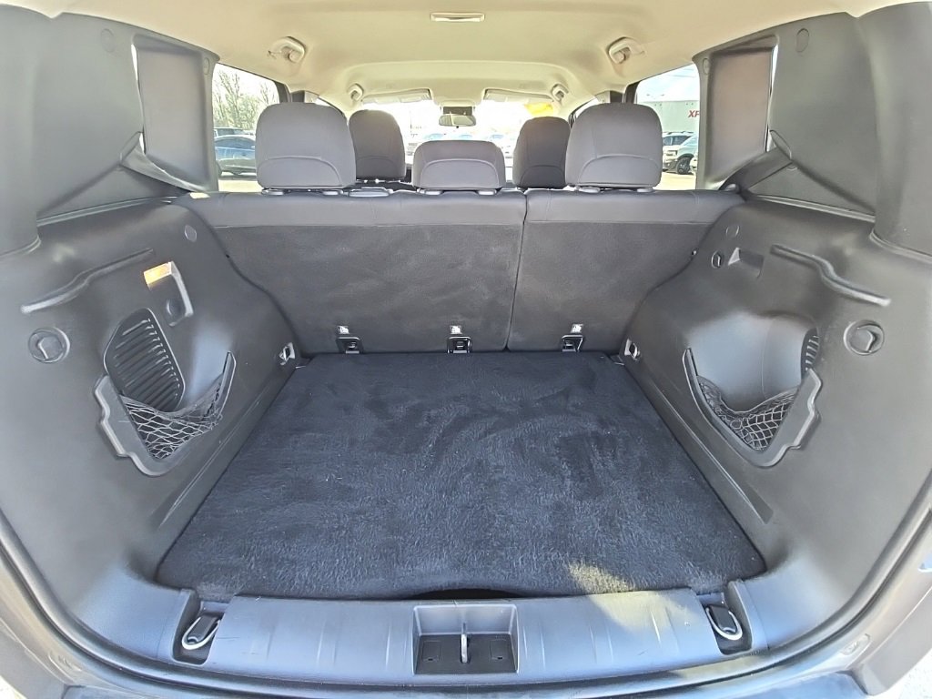 Certified 2019 Jeep Renegade Latitude image 33