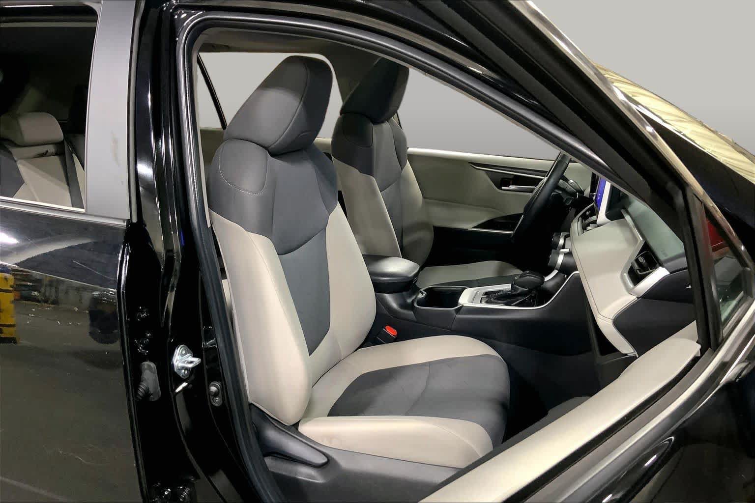 Certified 2024 Toyota RAV4 XLE w/ Convenience Package AWD/4WD image 9