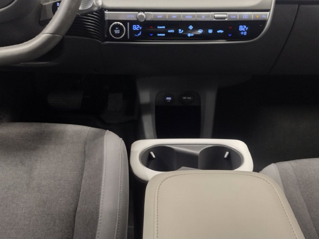 Certified 2024 Hyundai Ioniq 5 SEL RWD image 36