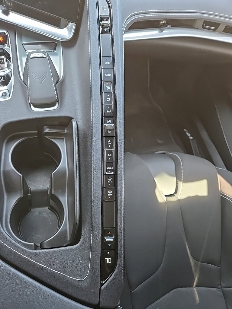 Used 2023 Chevrolet Corvette Stingray Coupe w/ Z51 Performance Package image 28