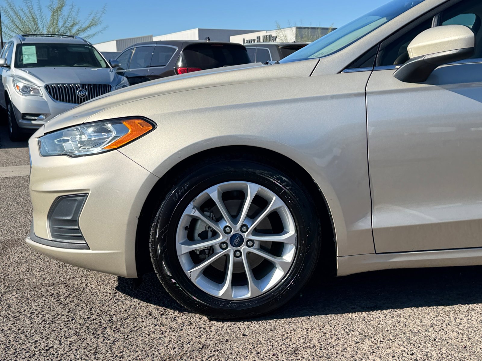 Used 2019 Ford Fusion SE image 10