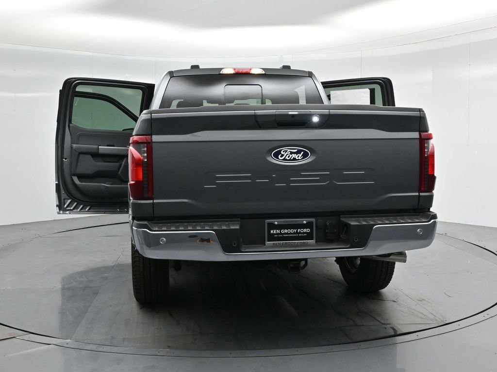 New 2025 Ford F150 XLT w/ Equipment Group 302A MID image 32