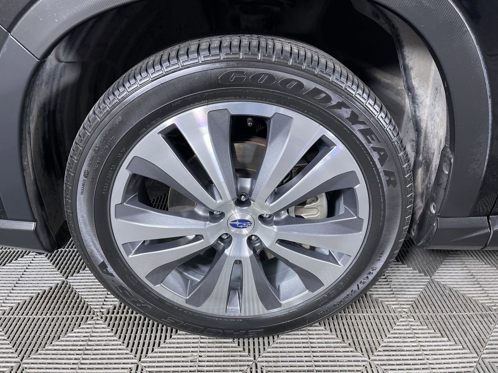 Used 2020 Subaru Ascent Touring AWD/4WD image 26