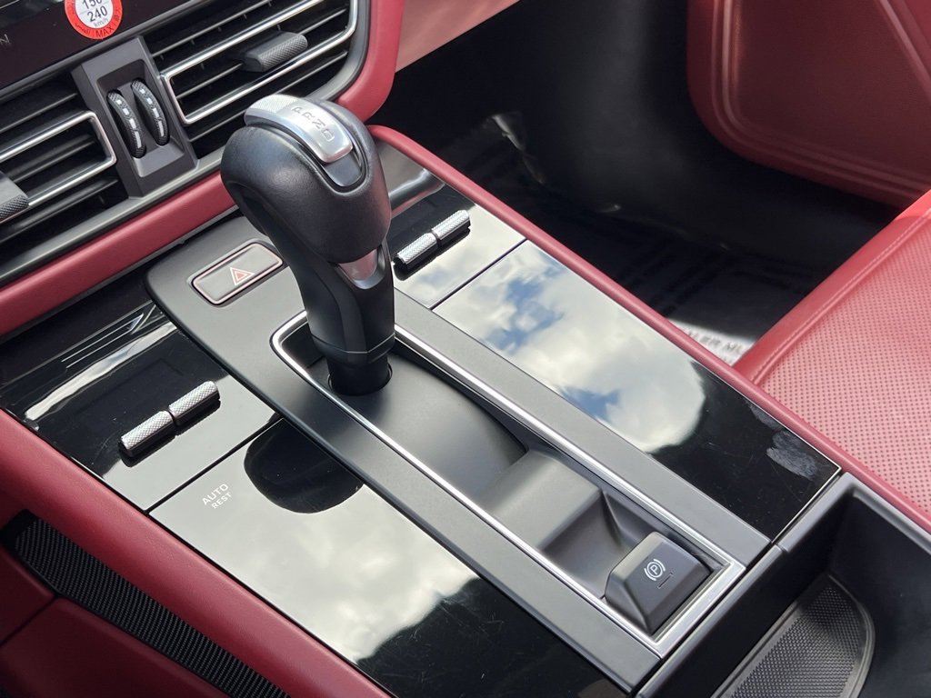 Used 2022 Porsche Macan GTS w/ Premium Package Plus image 28