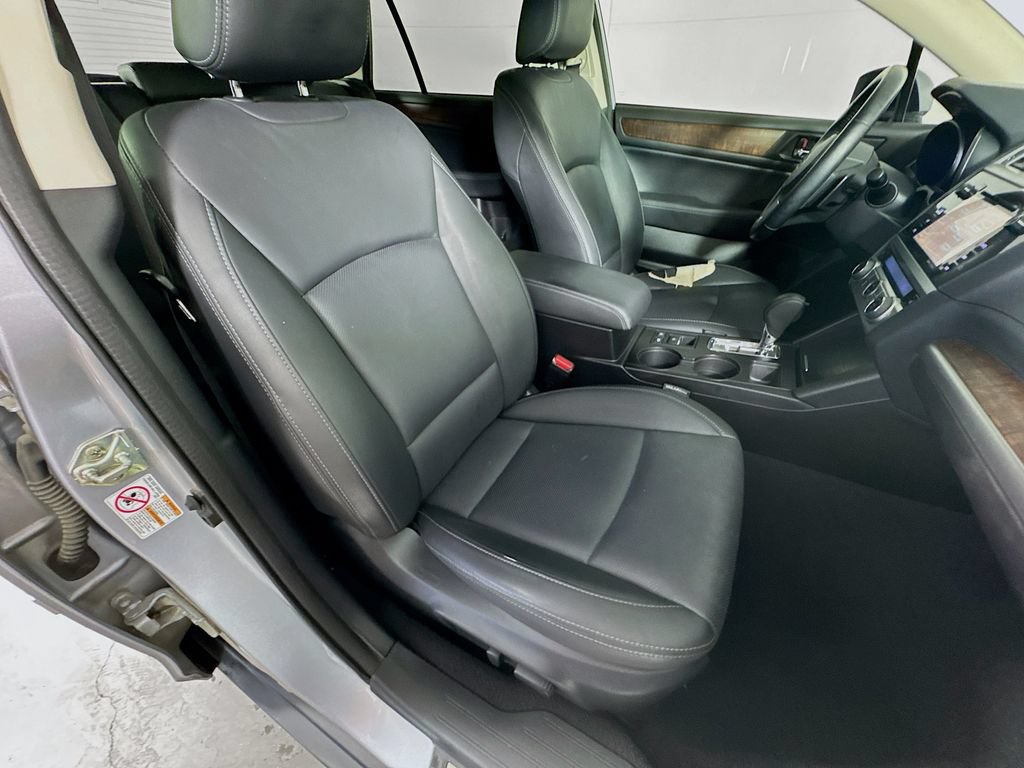 Used 2016 Subaru Outback 3.6R Limited AWD/4WD image 36