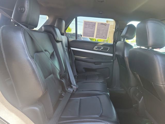 Used 2016 Ford Explorer XLT w/ Equipment Group 202A AWD/4WD image 28