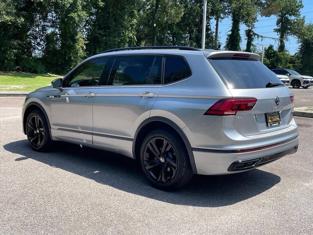 Used 2023 Volkswagen Tiguan SE R-Line FWD image 27