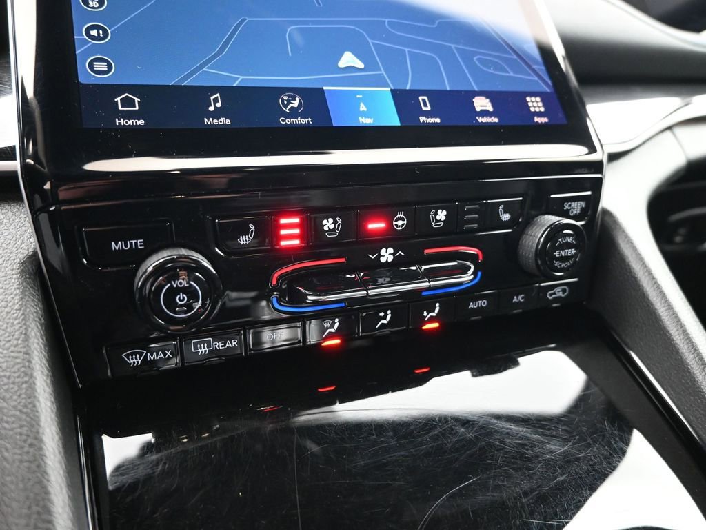Used 2023 Jeep Grand Cherokee Trailhawk w/ Luxury Tech Group III AWD/4WD image 13