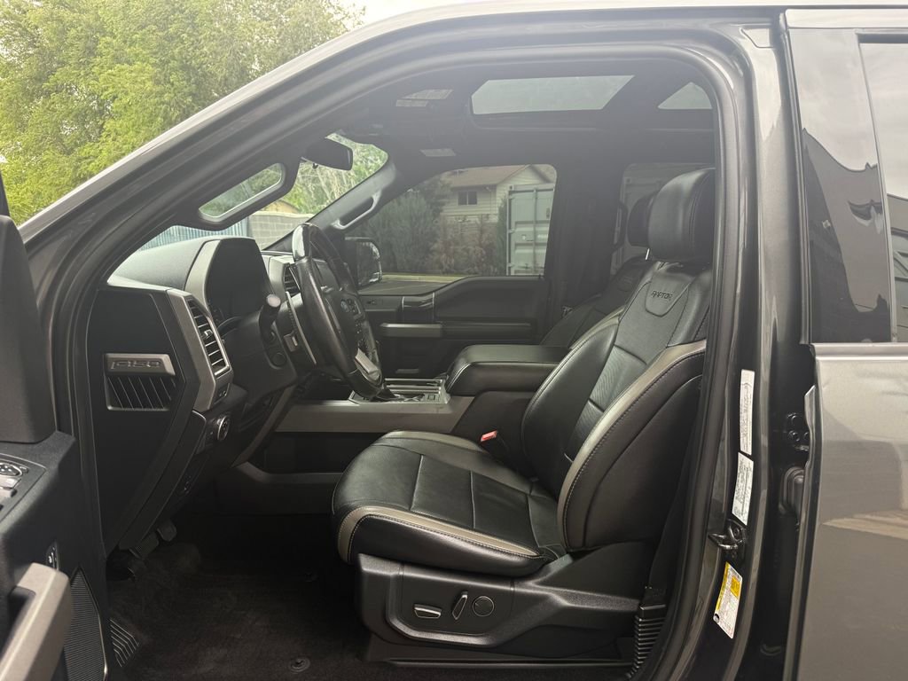 Used 2018 Ford F150 Raptor w/ Equipment Group 802A Luxury AWD/4WD image 19