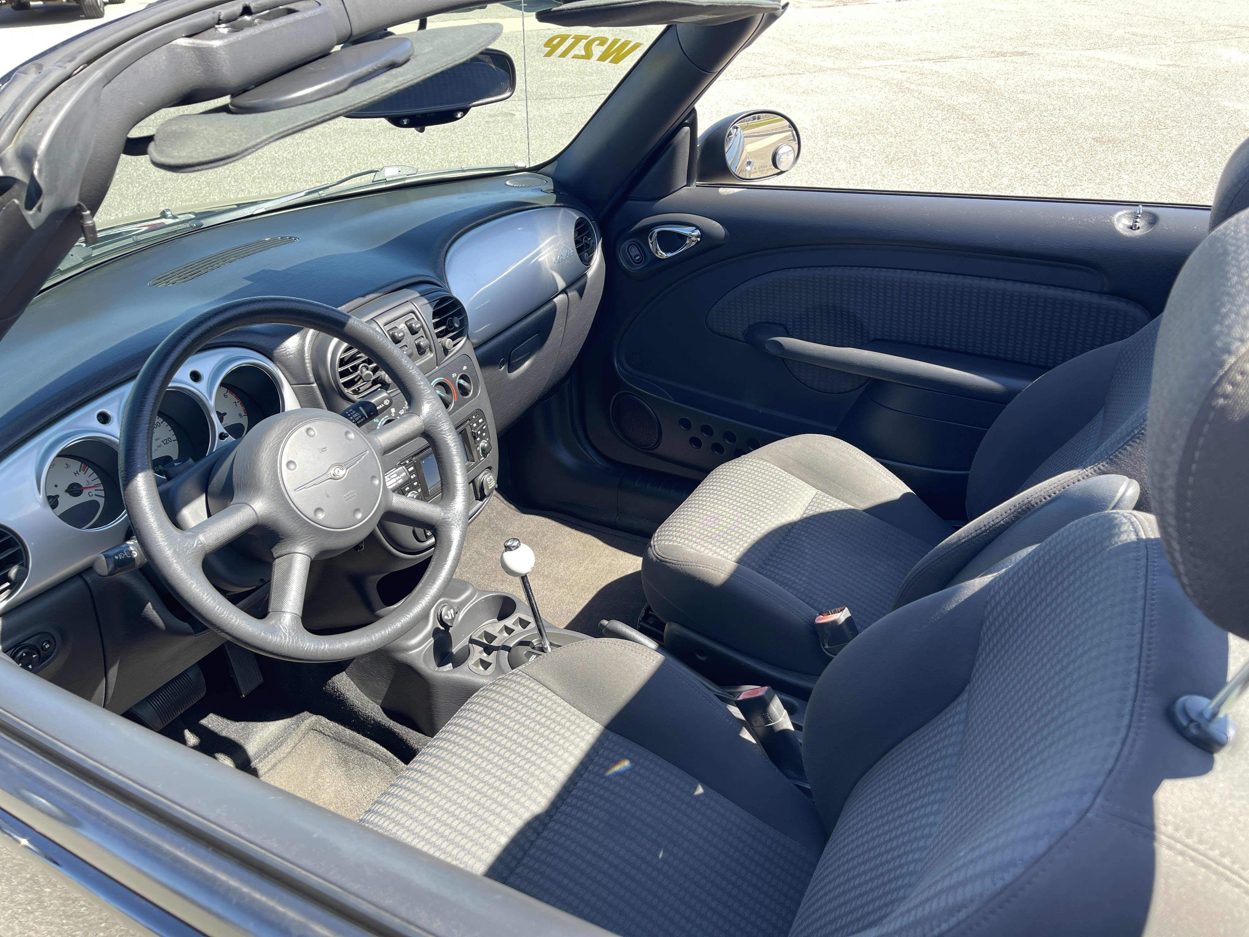 Used 2005 Chrysler PT Cruiser Touring FWD image 13