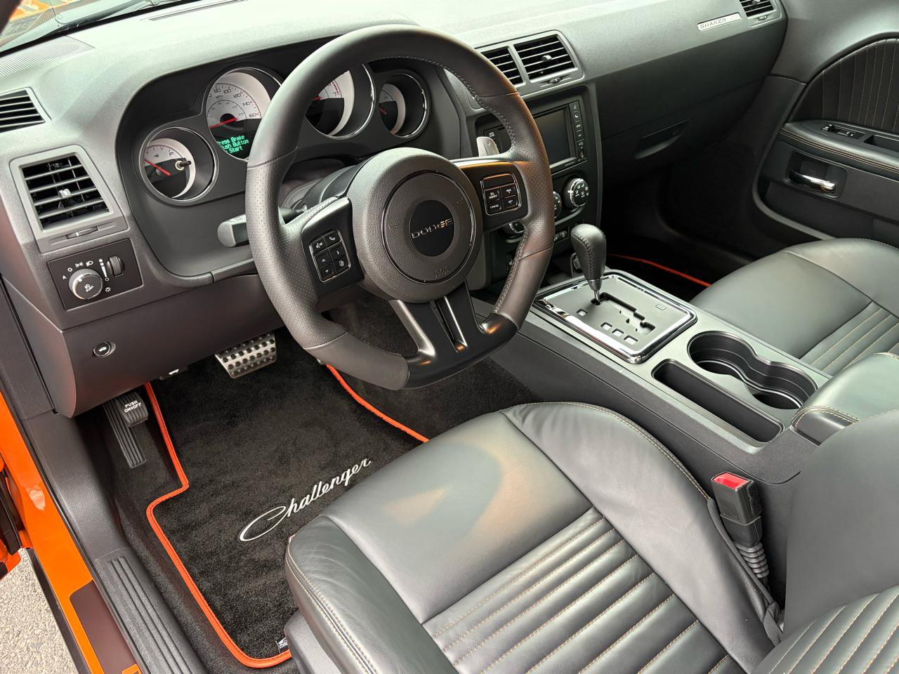 Used 2014 Dodge Challenger R/T RWD image 20